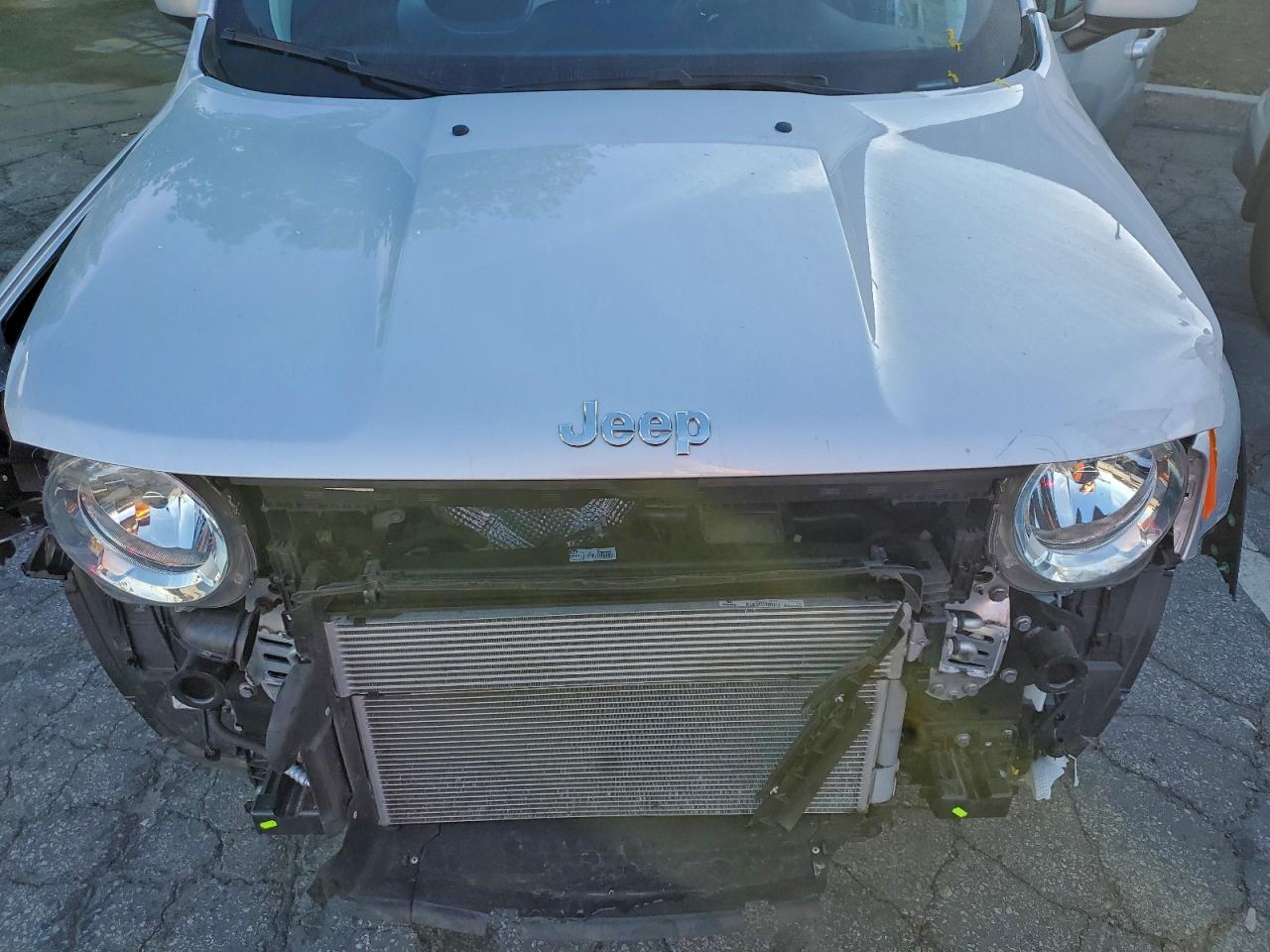 Jeep Renegade Latitude Image 5