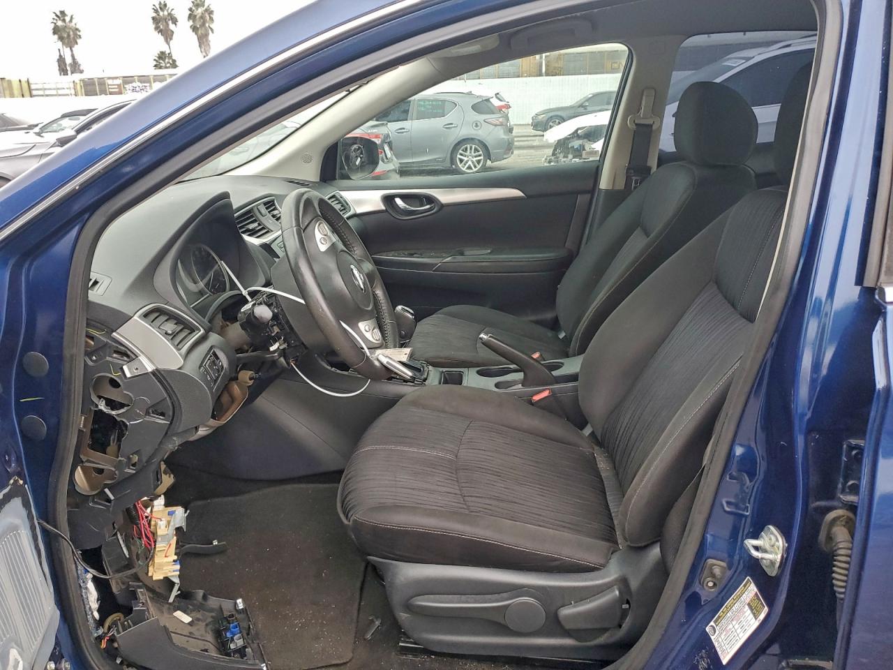 Nissan Sentra S Image 9