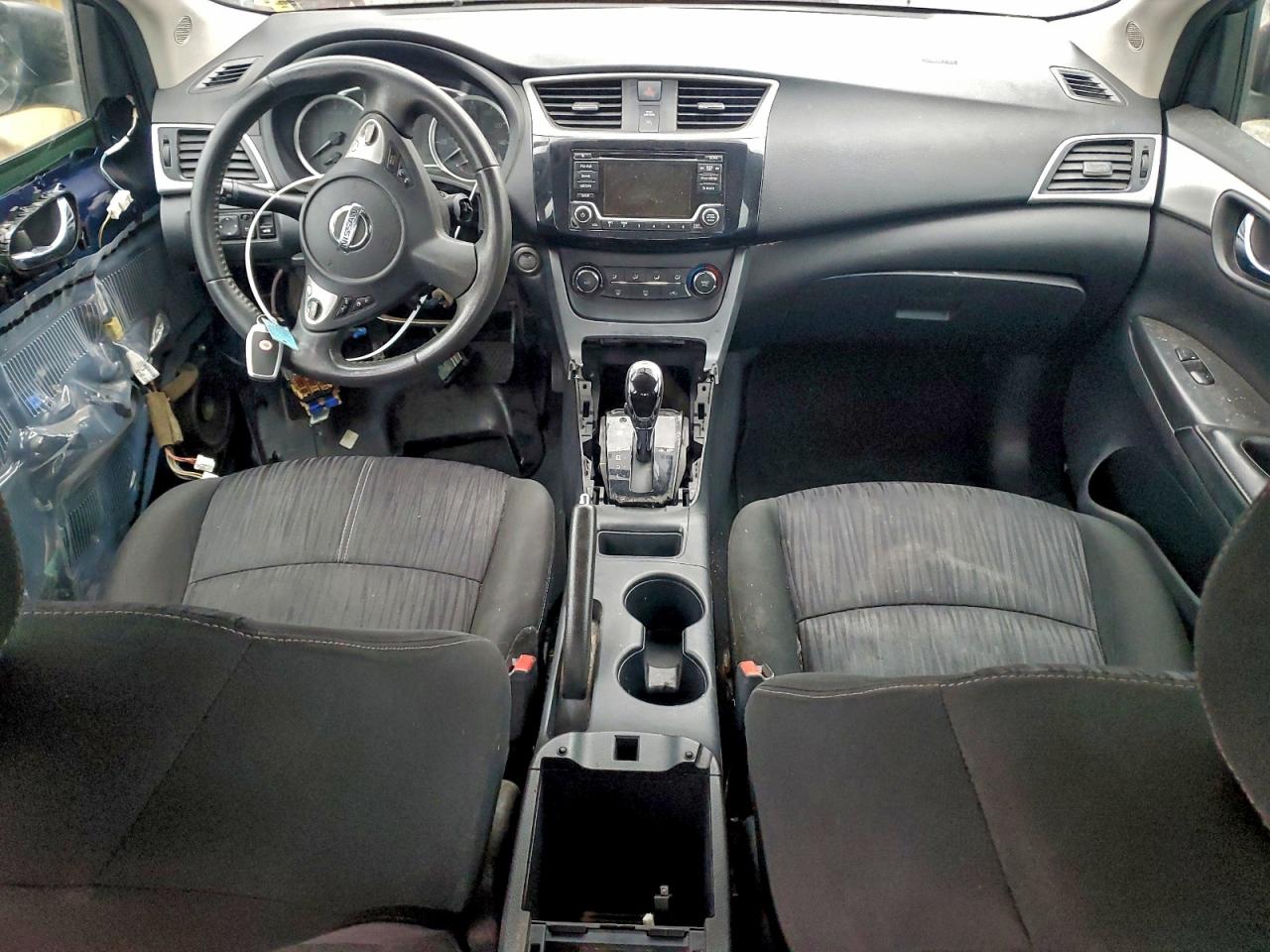 Nissan Sentra S Image 8