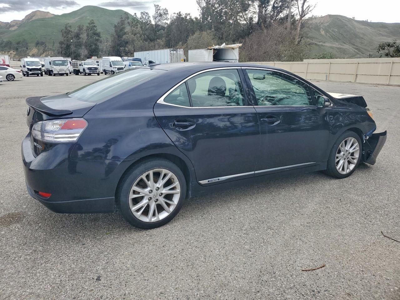 Lexus Hs 250h Image 12