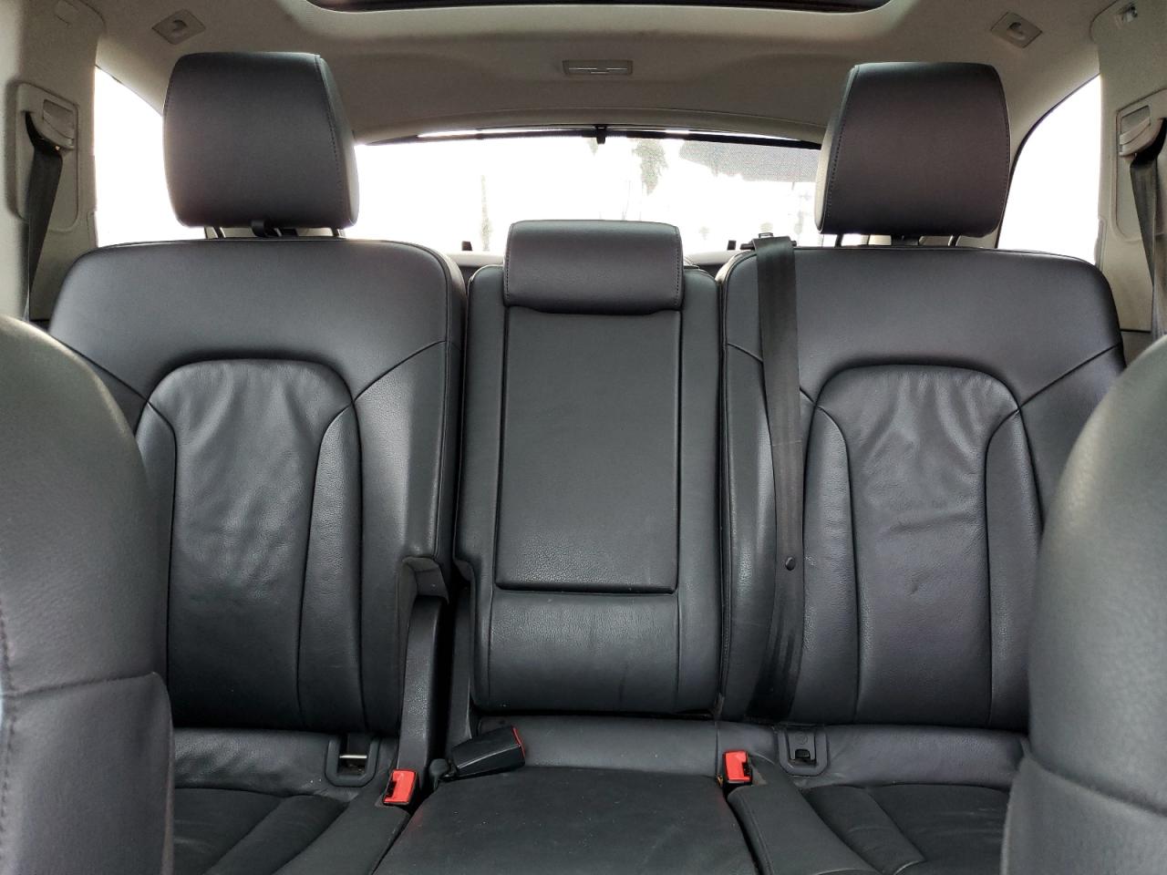 Audi Q7 Premium Plus Image 10