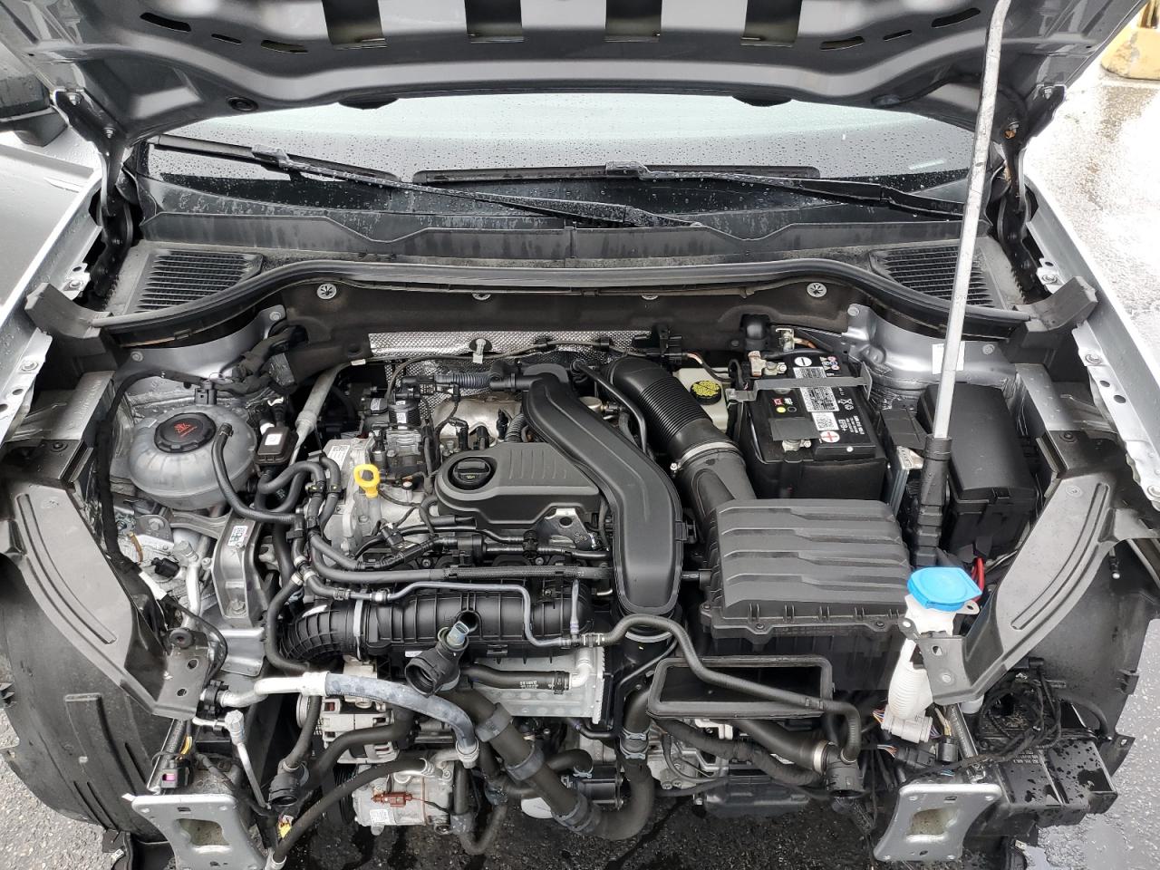 Volkswagen Taos S Image 7