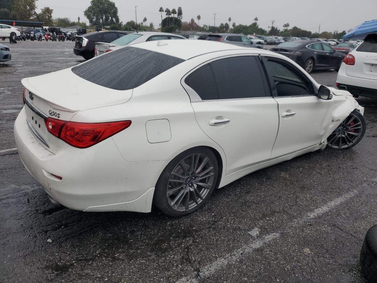 INFINITI Q50 Red Sport 400 Image 8