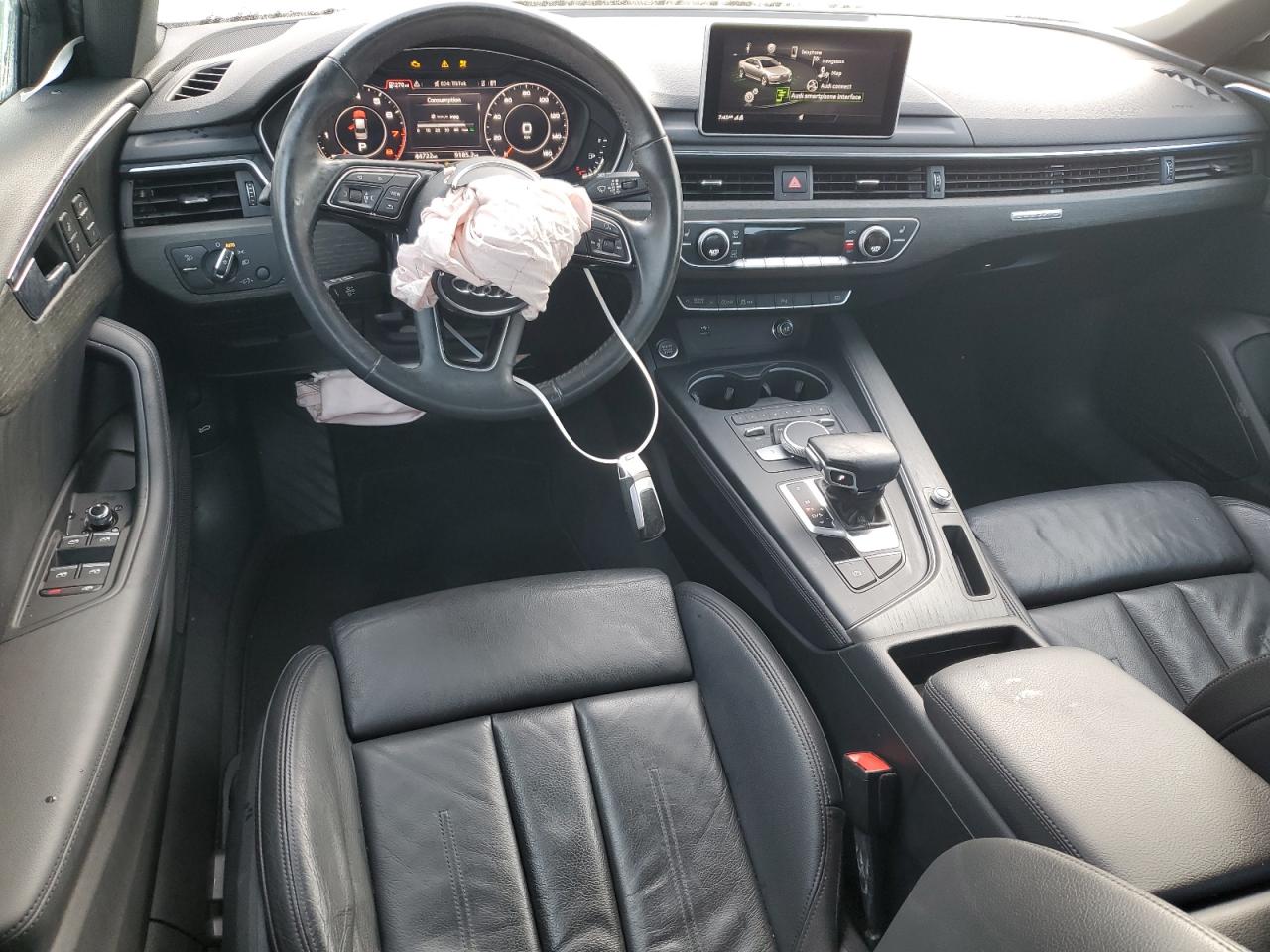 Audi A4 Premium Plus Image 12