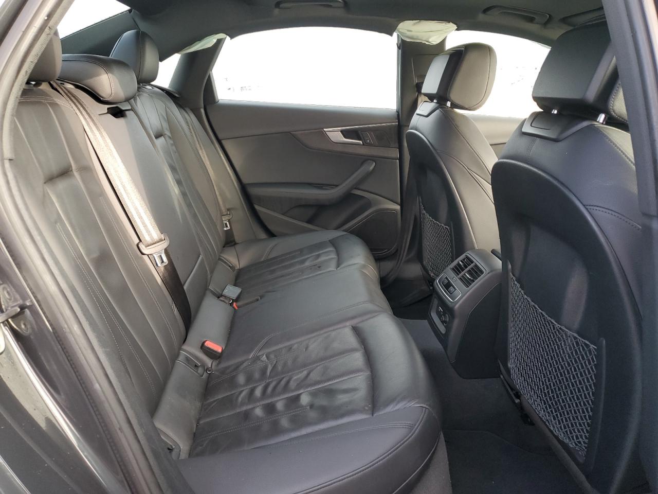 Audi A4 Premium Plus Image 10