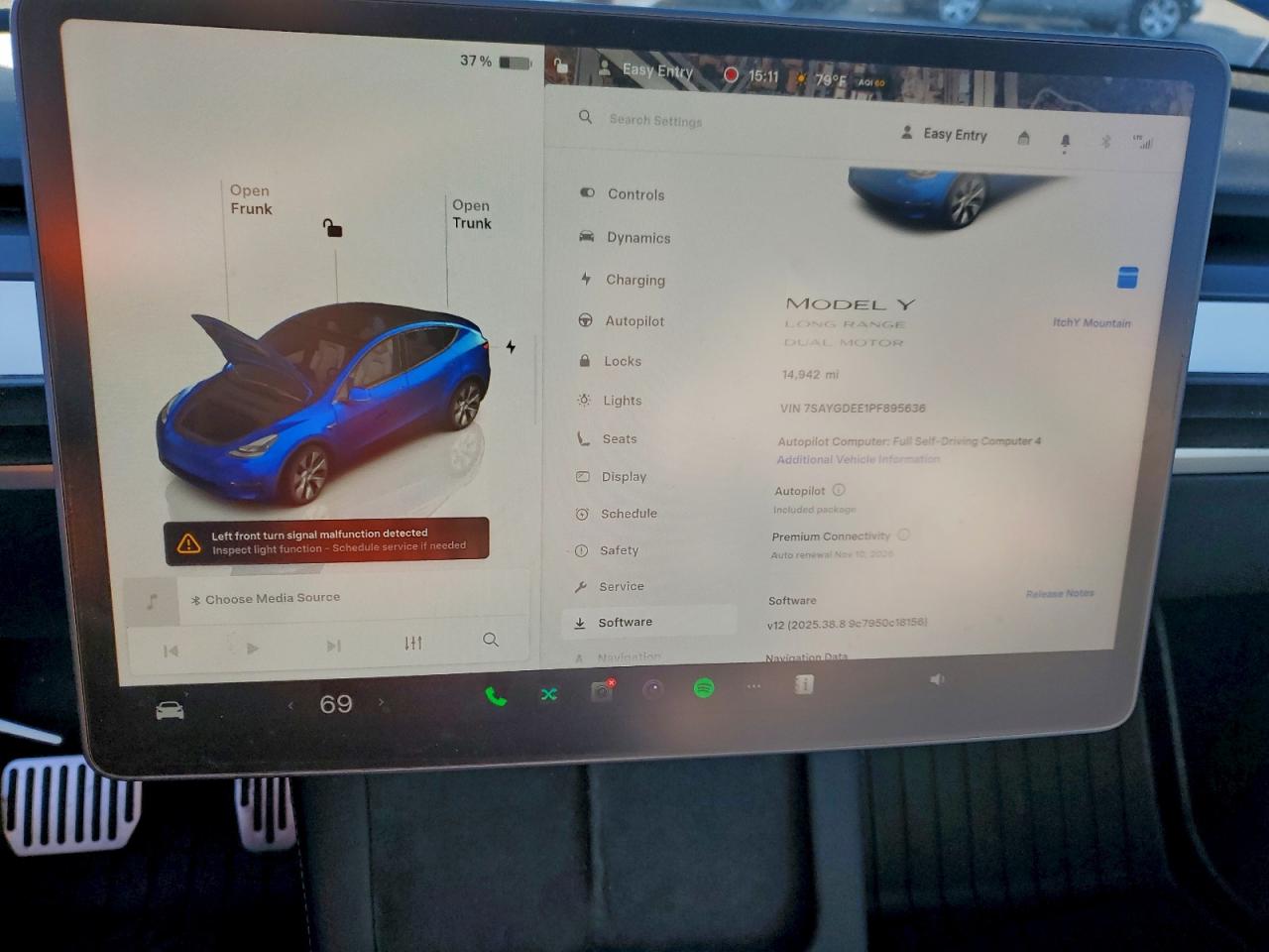 Tesla Model Y Image 12