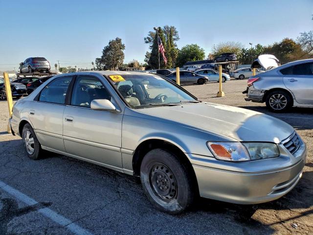 Toyota Camry Ce Image 4