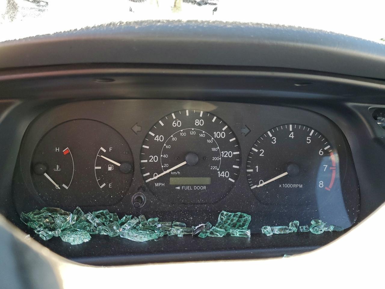 Toyota Camry Ce Image 10