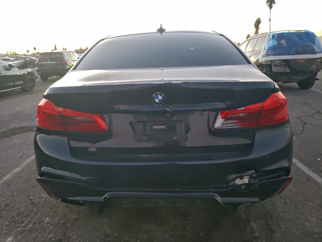 BMW 5 Series I Image 6