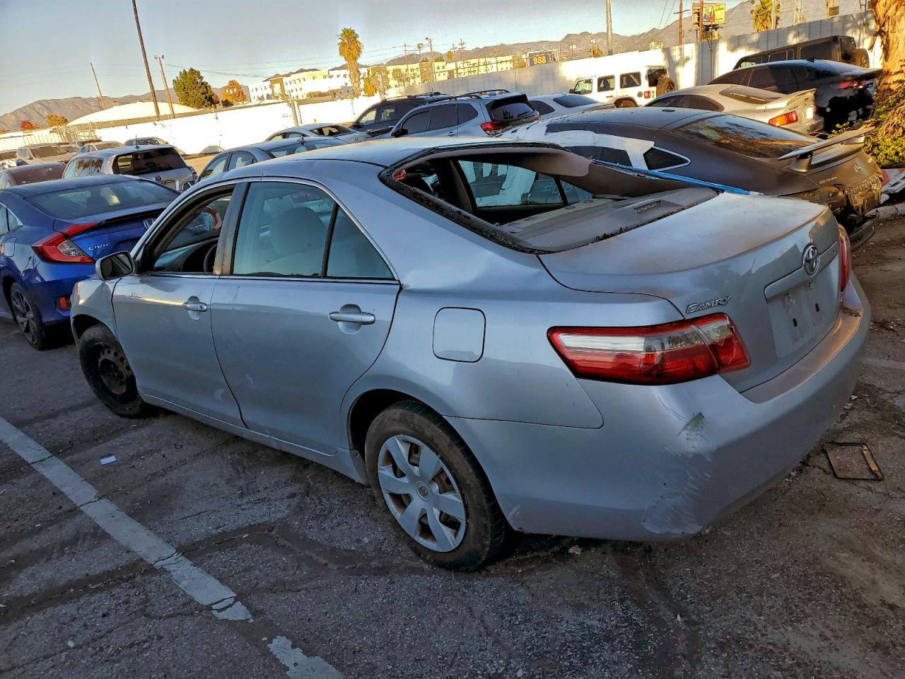 Toyota Camry Ce Image 11
