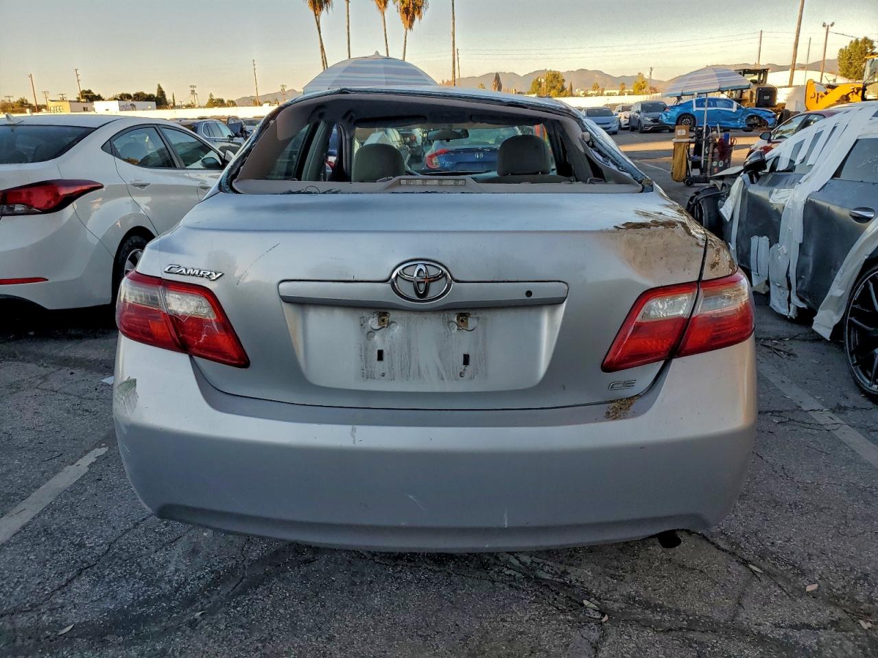Toyota Camry Ce Image 12