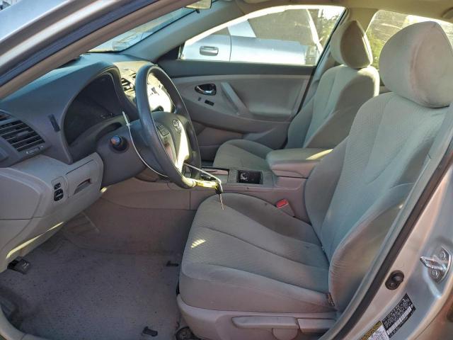 Toyota Camry Ce Image 8