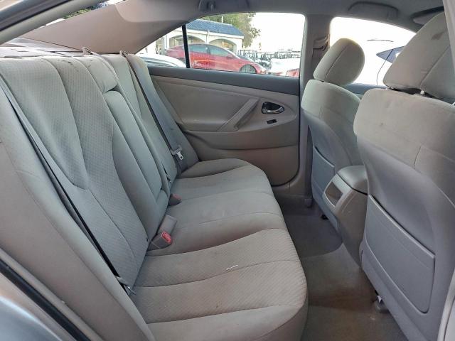 Toyota Camry Ce Image 6