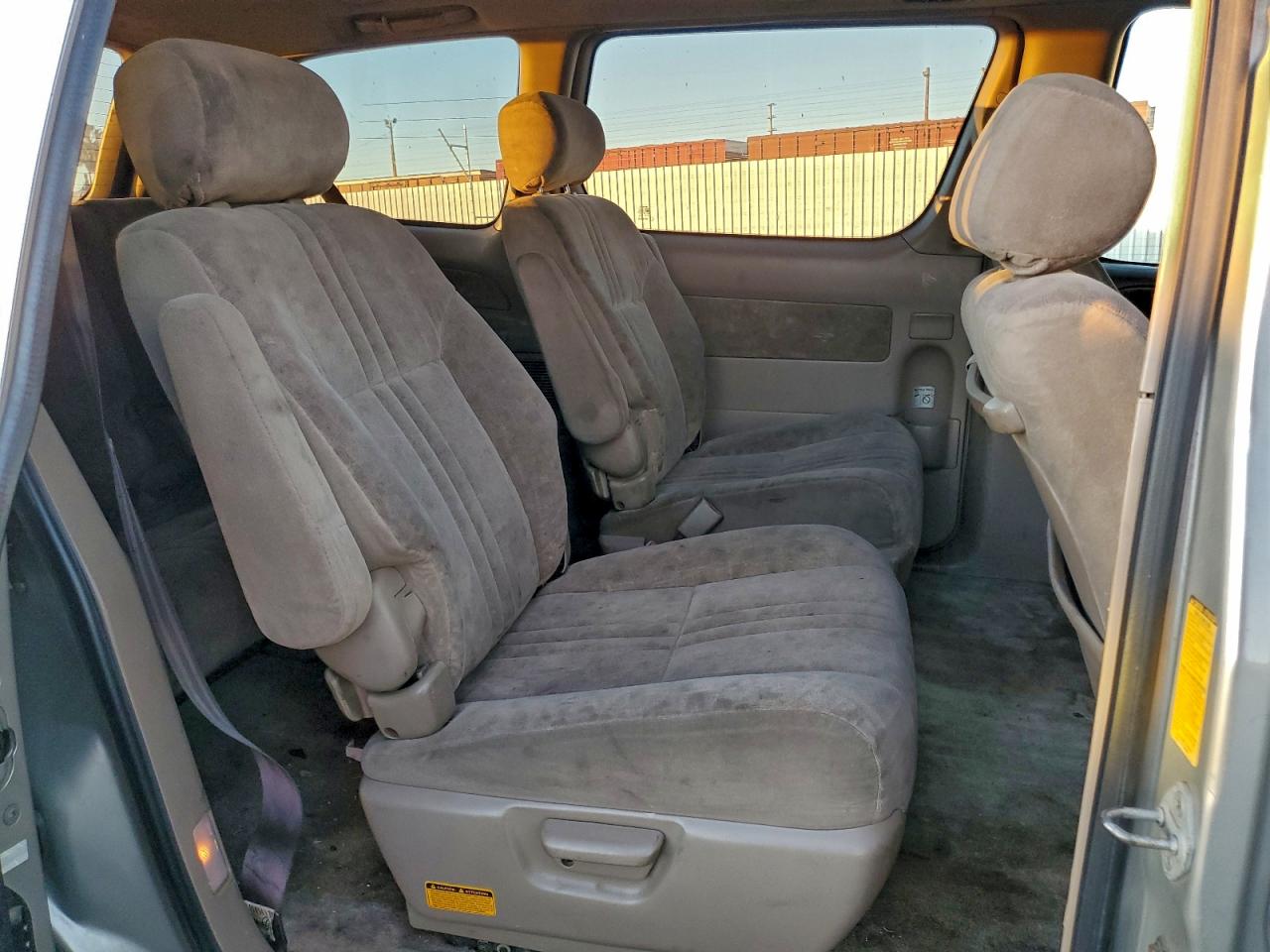 Toyota Sienna Le Image 13