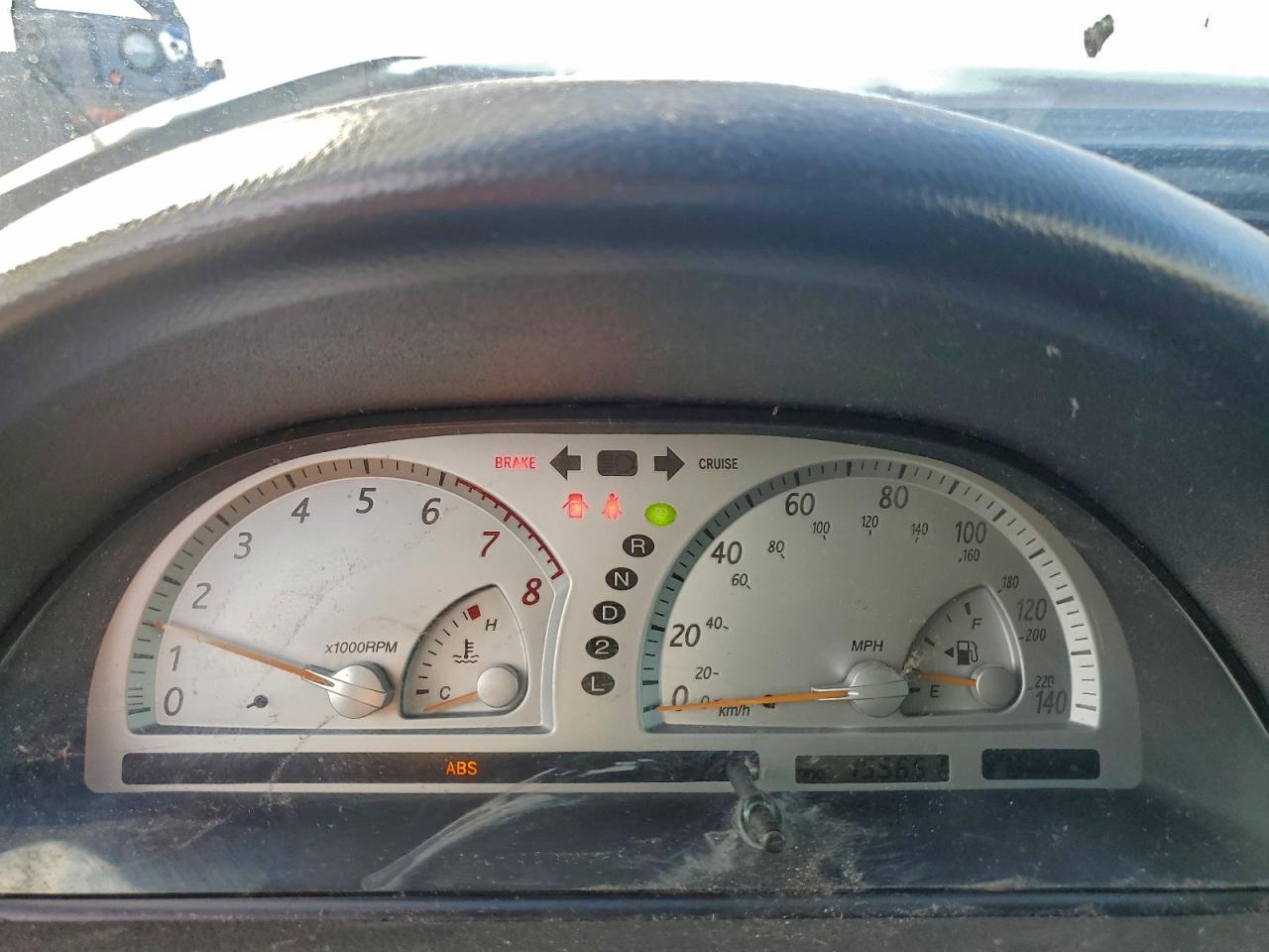 Toyota Camry Le Image 3