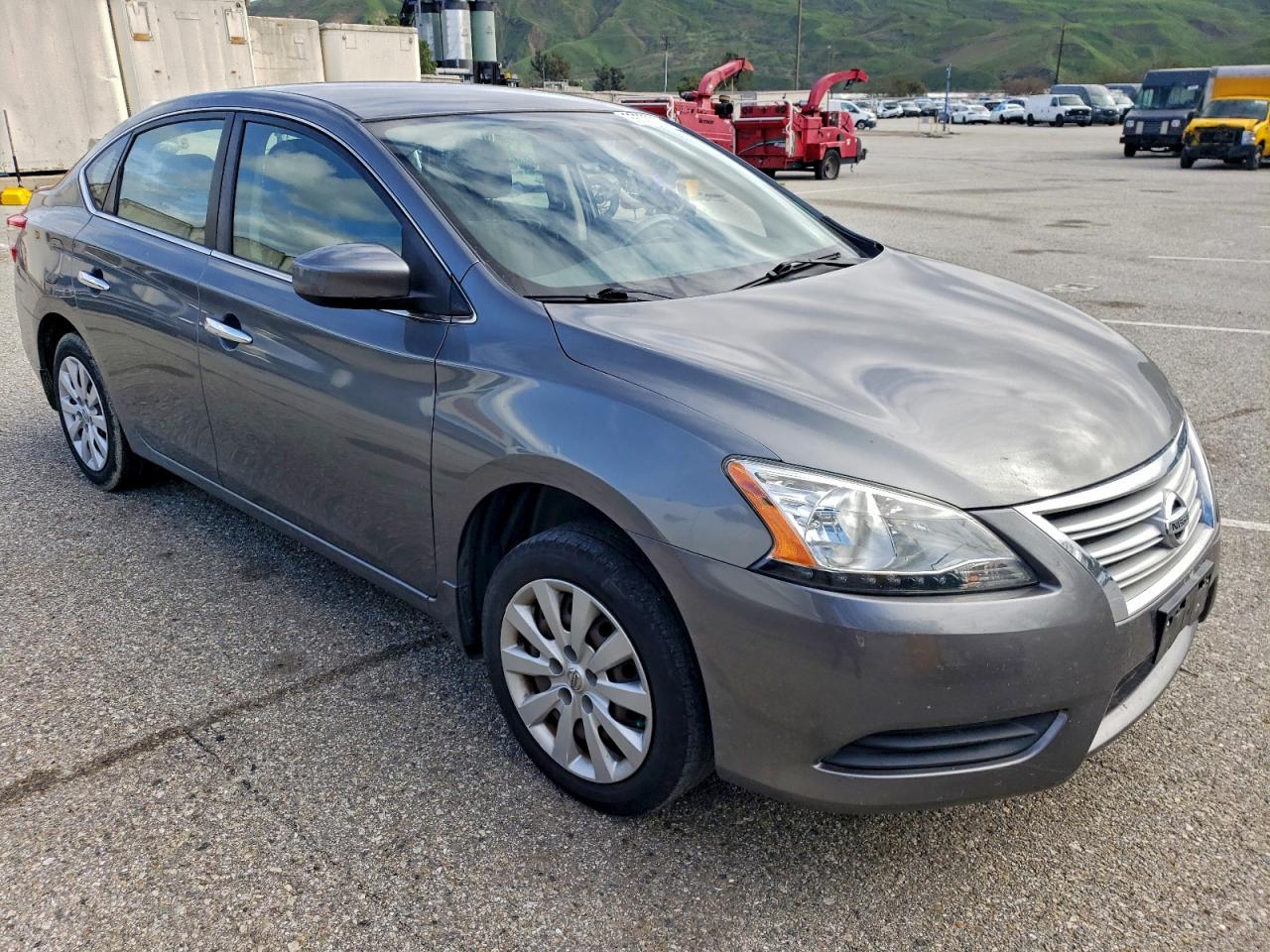 Nissan Sentra S Image 4