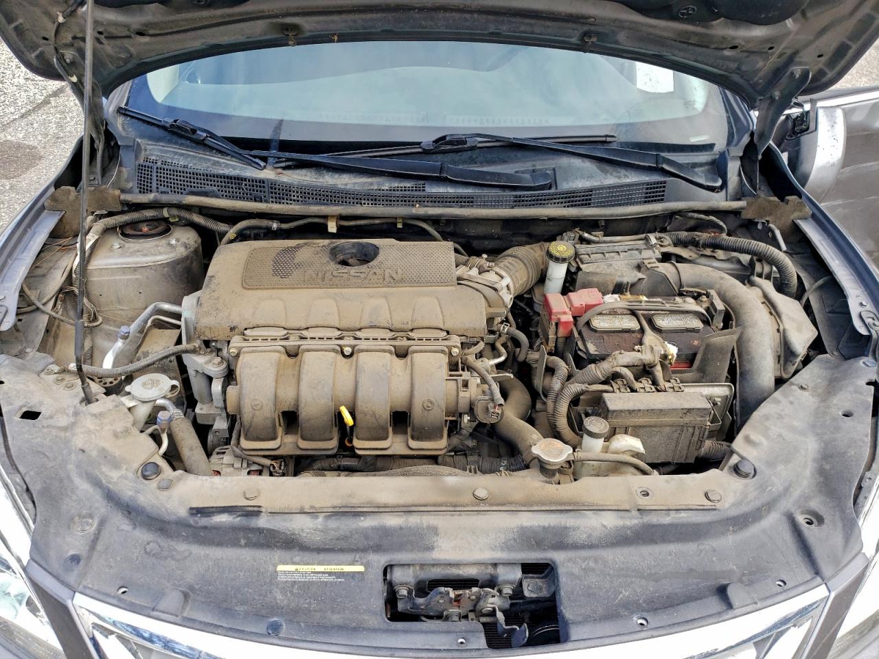 Nissan Sentra S Image 2