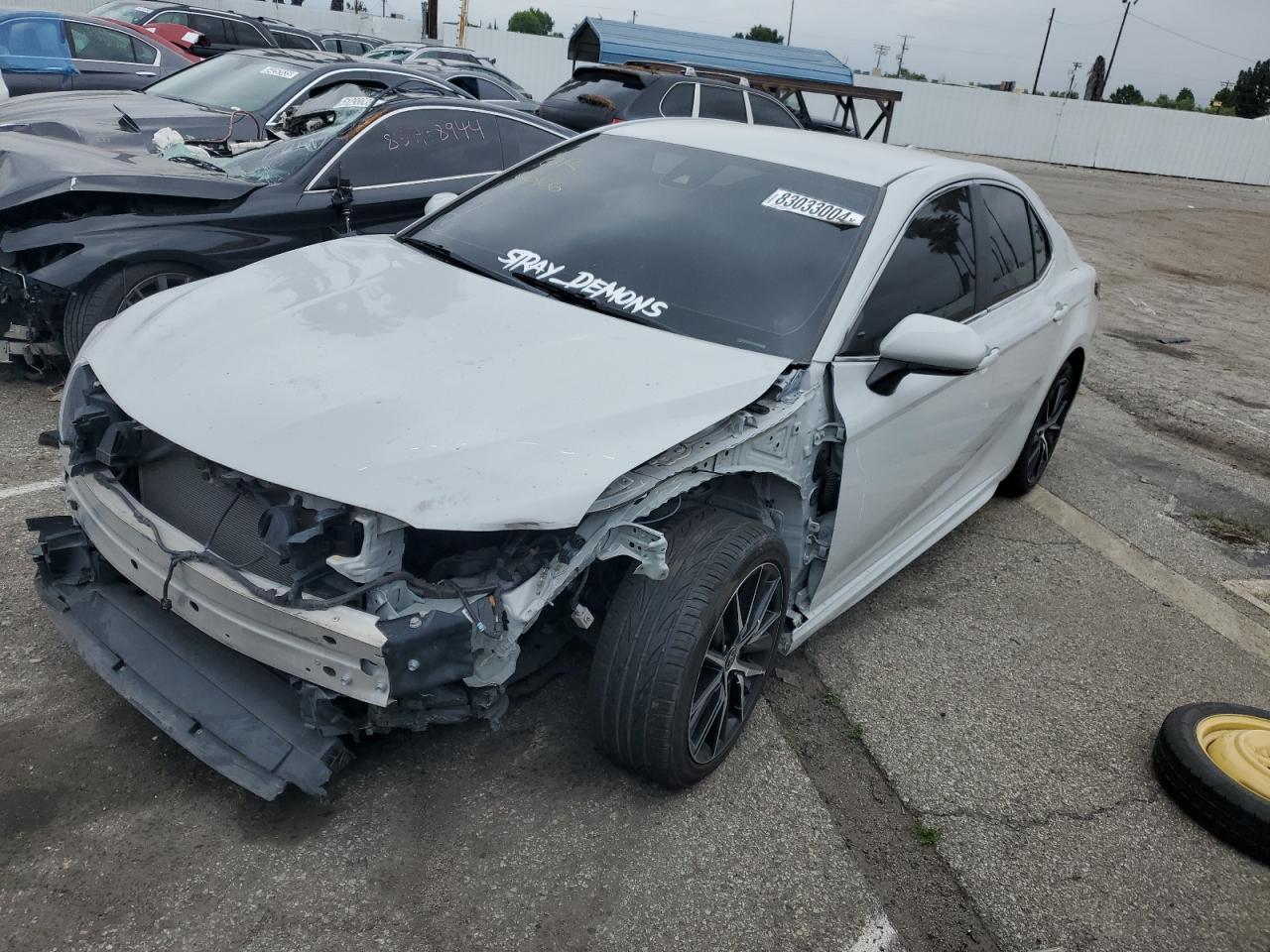 Toyota Camry Se Image 1