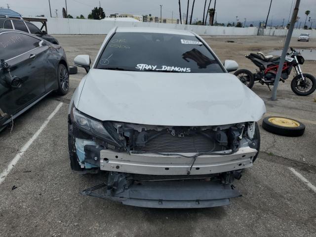 Toyota Camry Se Image 2