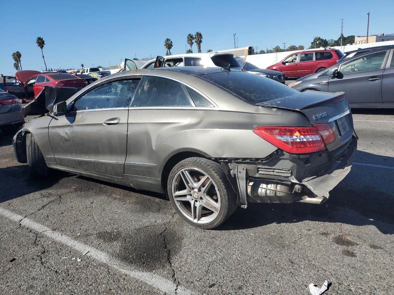 Mercedes-Benz E-Class 350 Image 4