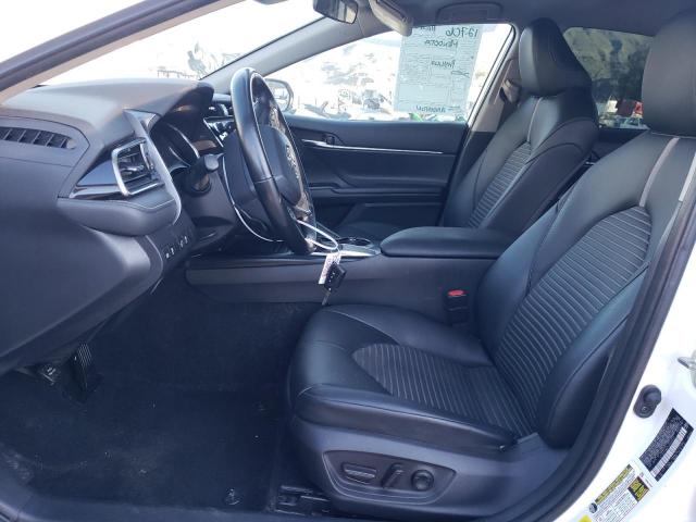 Toyota Camry Se Image 8