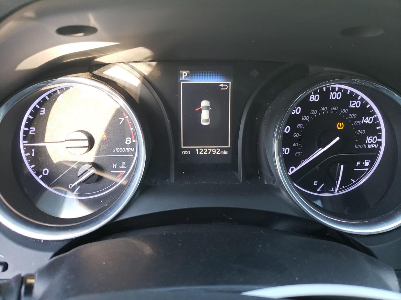 Toyota Camry Se Image 10