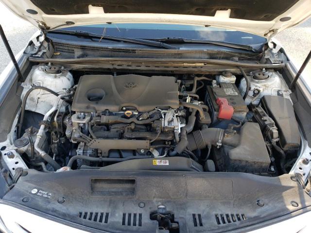 Toyota Camry Se Image 9