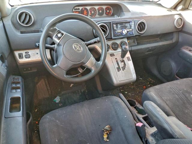 Toyota Scion Xb Image 7