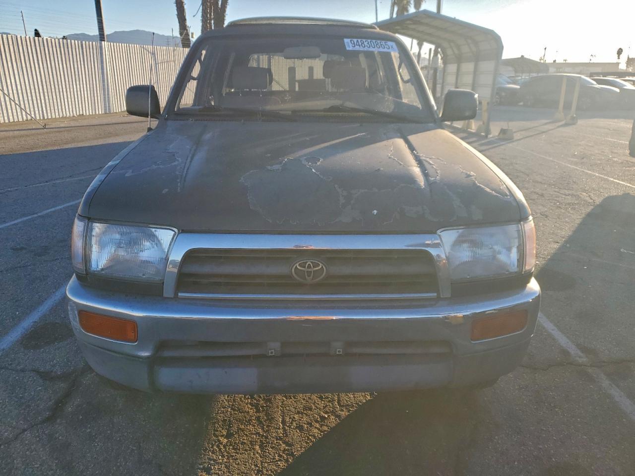 Toyota 4Runner Sr5 Image 4