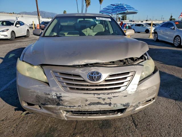 Toyota Camry Ce Image 8