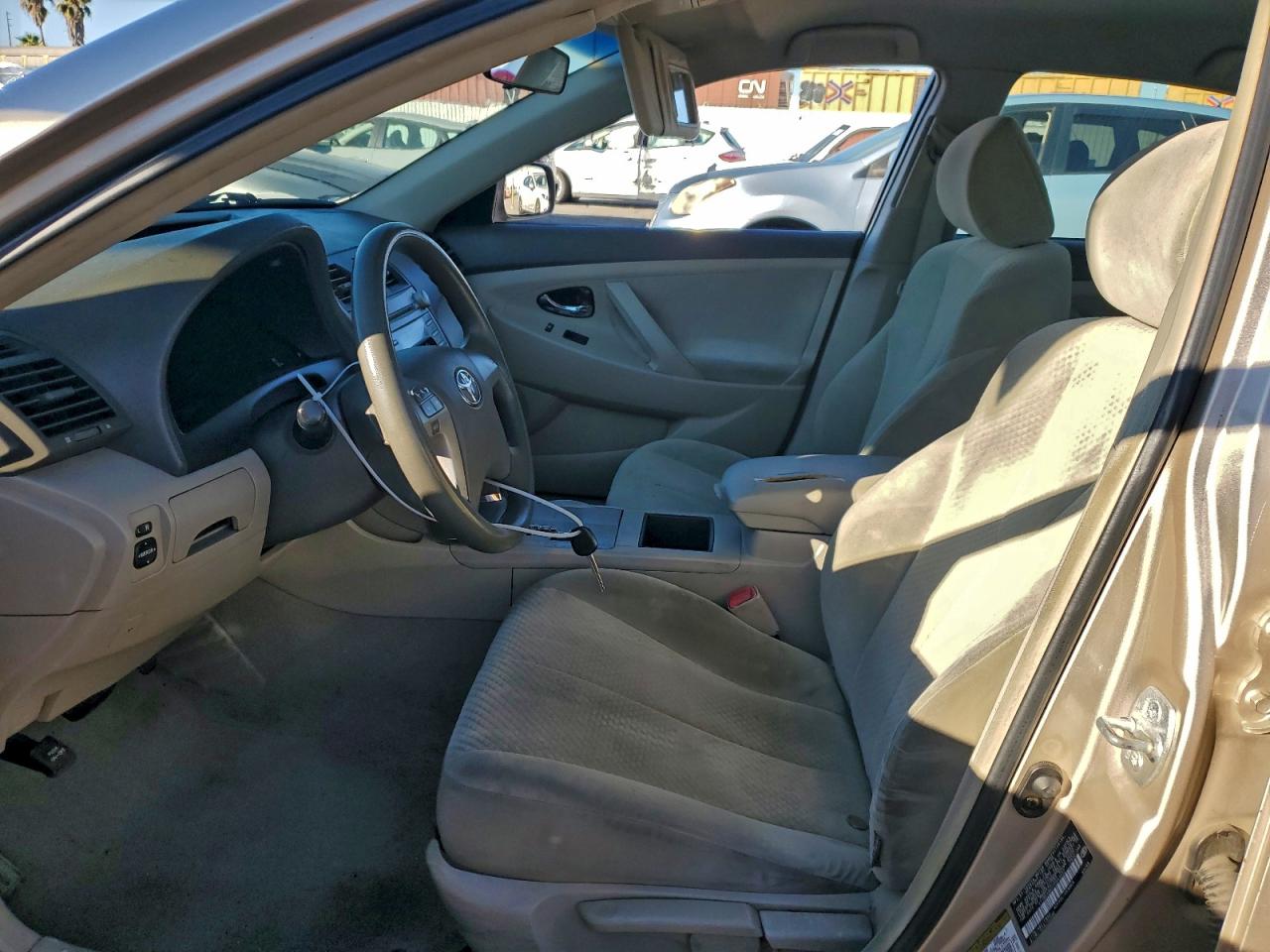 Toyota Camry Ce Image 6