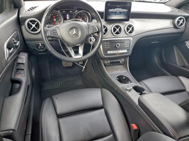 Mercedes-Benz Cla-class 250 Image 7