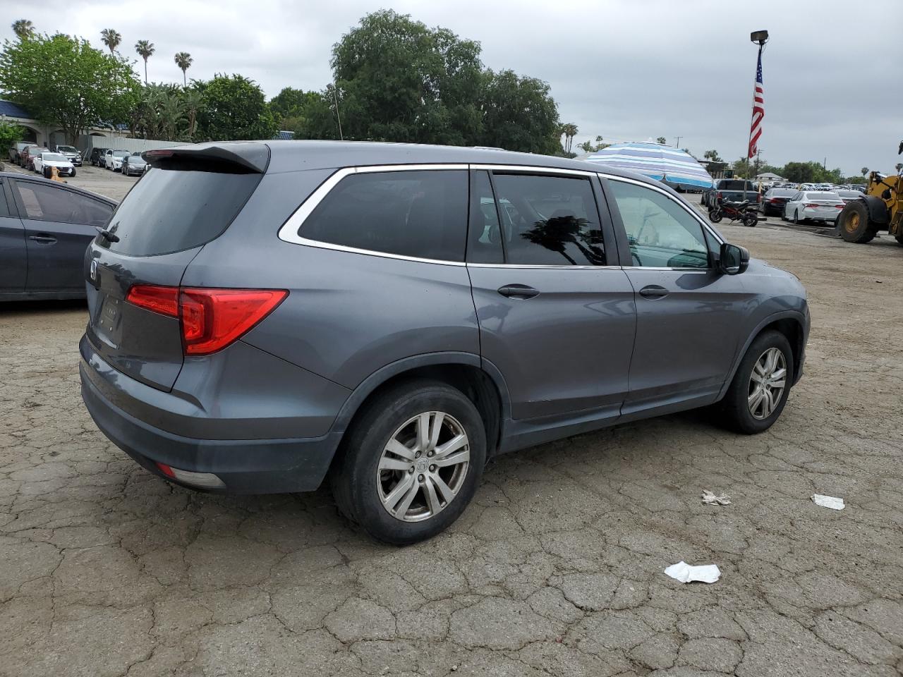 Honda Pilot Lx Image 2
