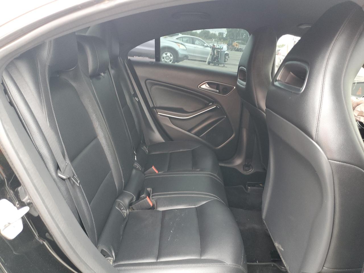 Mercedes-Benz Cla-class 250 Image 11