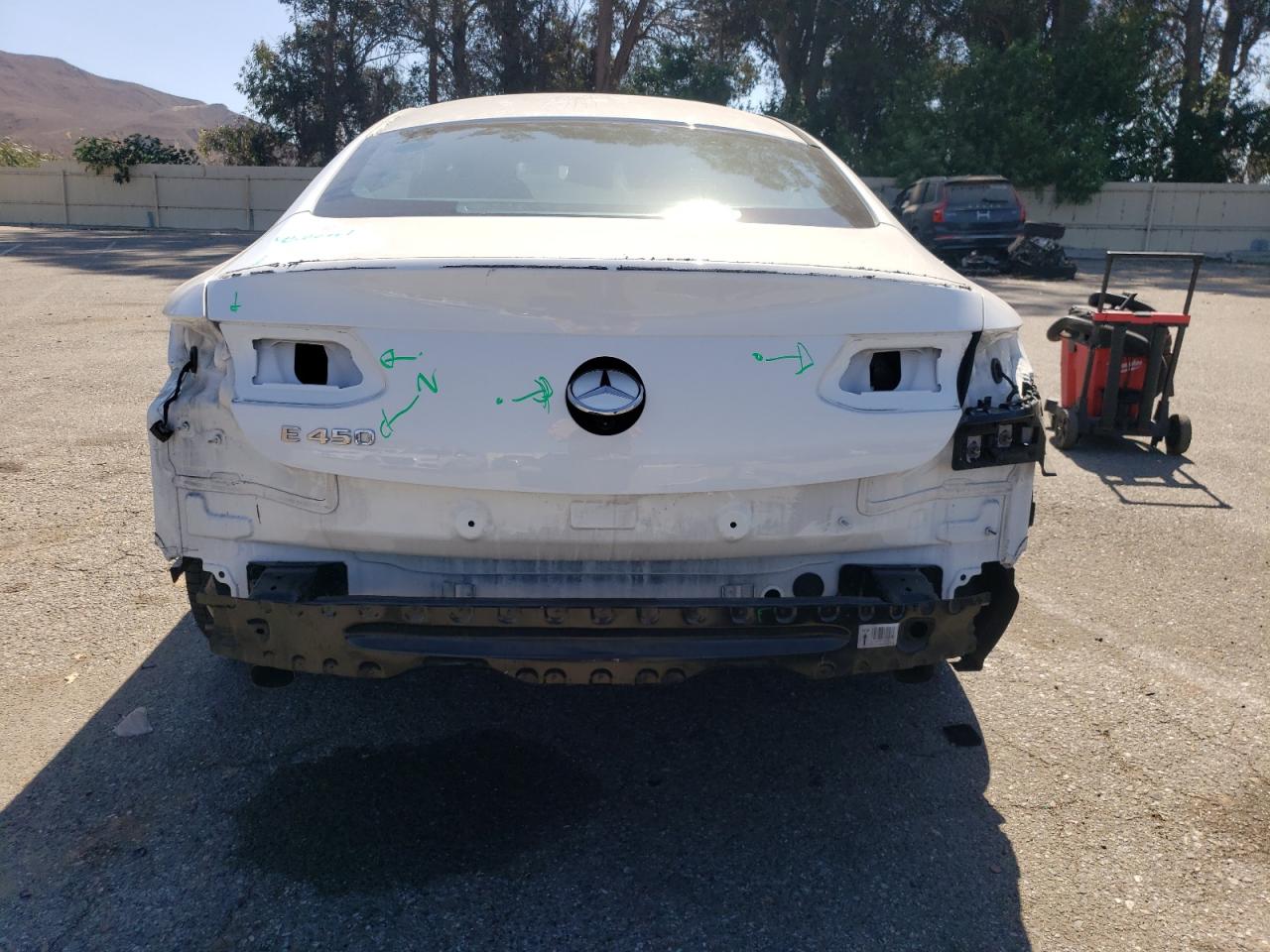 Mercedes-Benz E-Class 450 Image 6