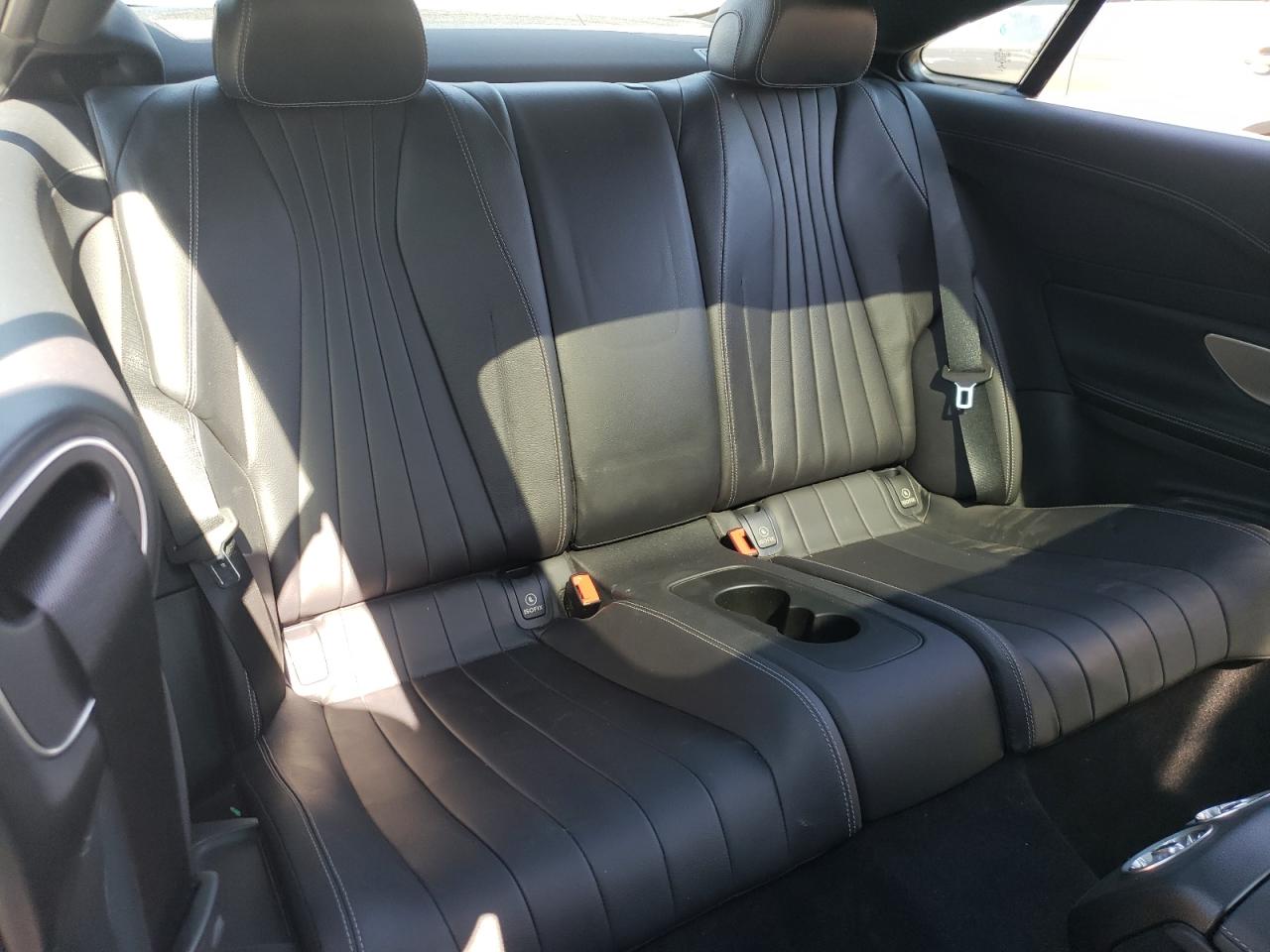 Mercedes-Benz E-Class 450 Image 12