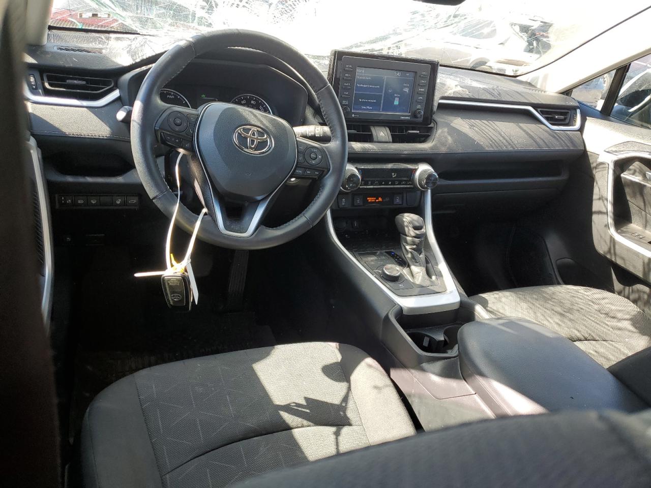 Toyota RAV4 Xle Image 5