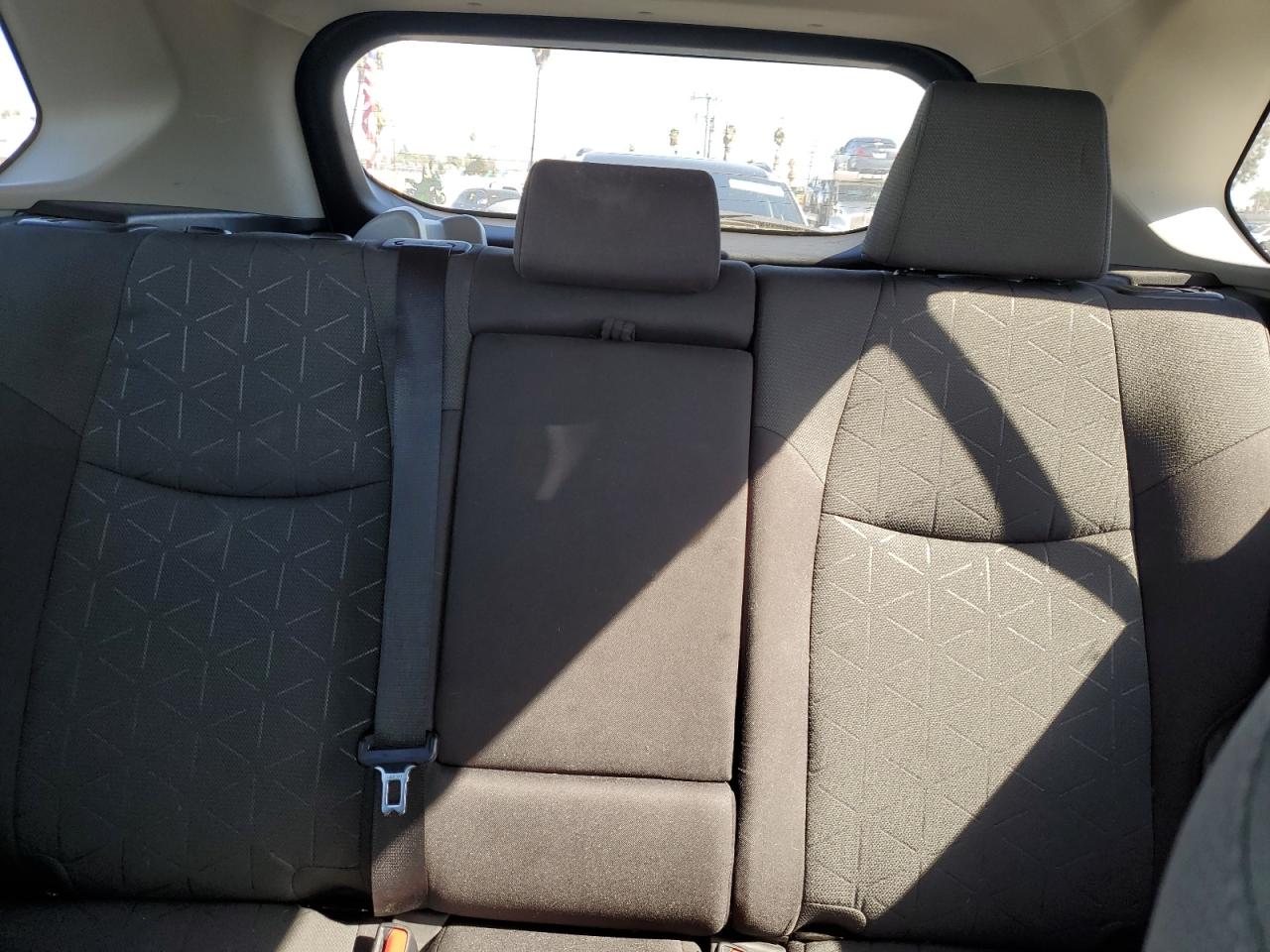 Toyota RAV4 Xle Image 11