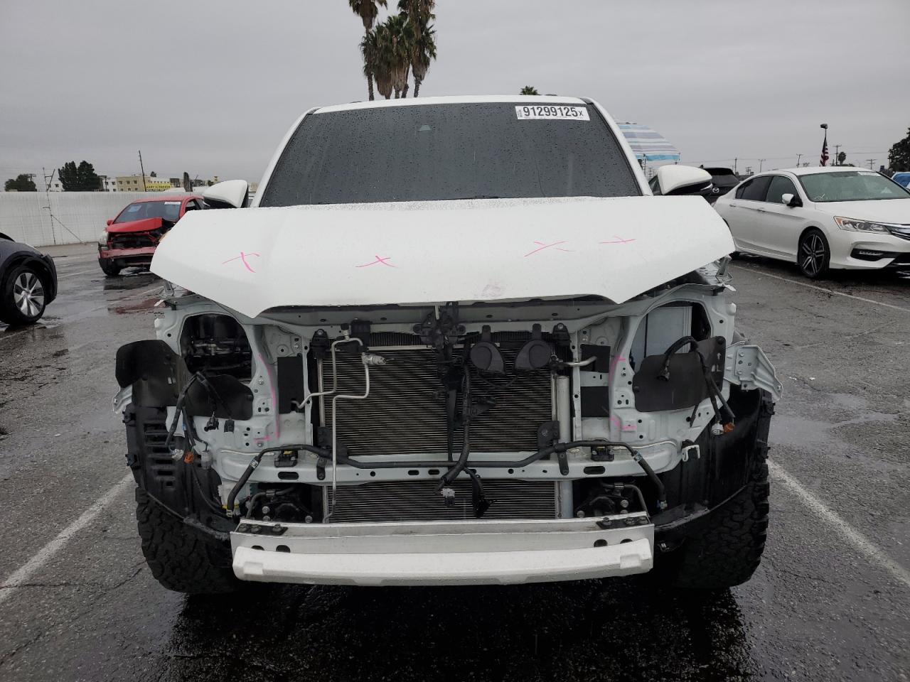 Toyota 4Runner Sr5 Image 3