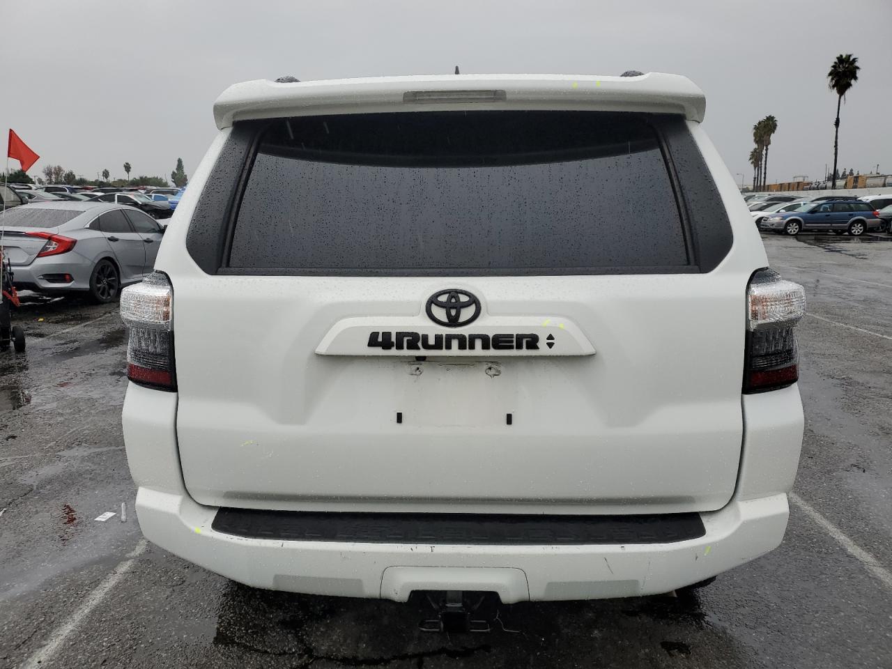 Toyota 4Runner Sr5 Image 12