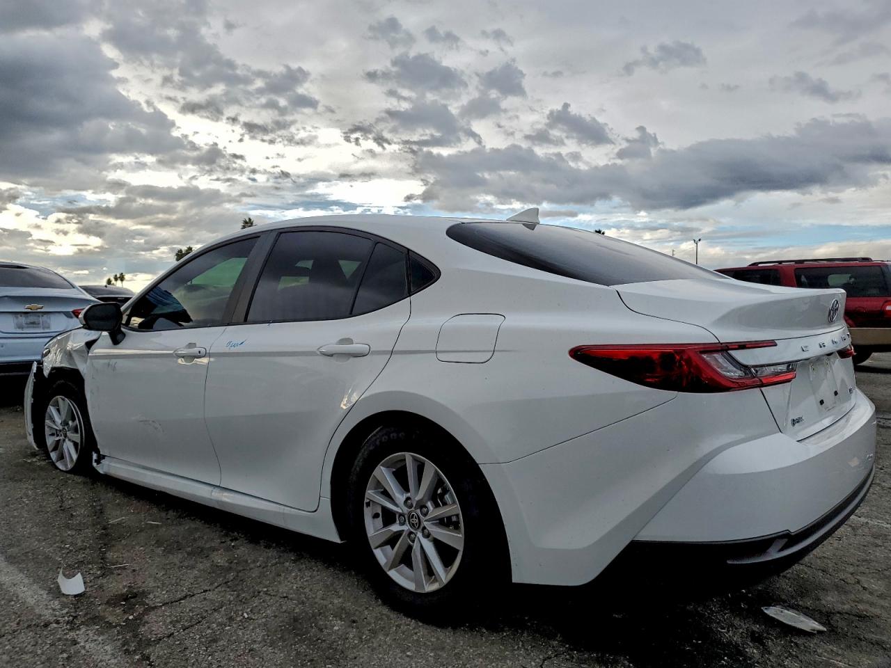 Toyota Camry Xse Image 3