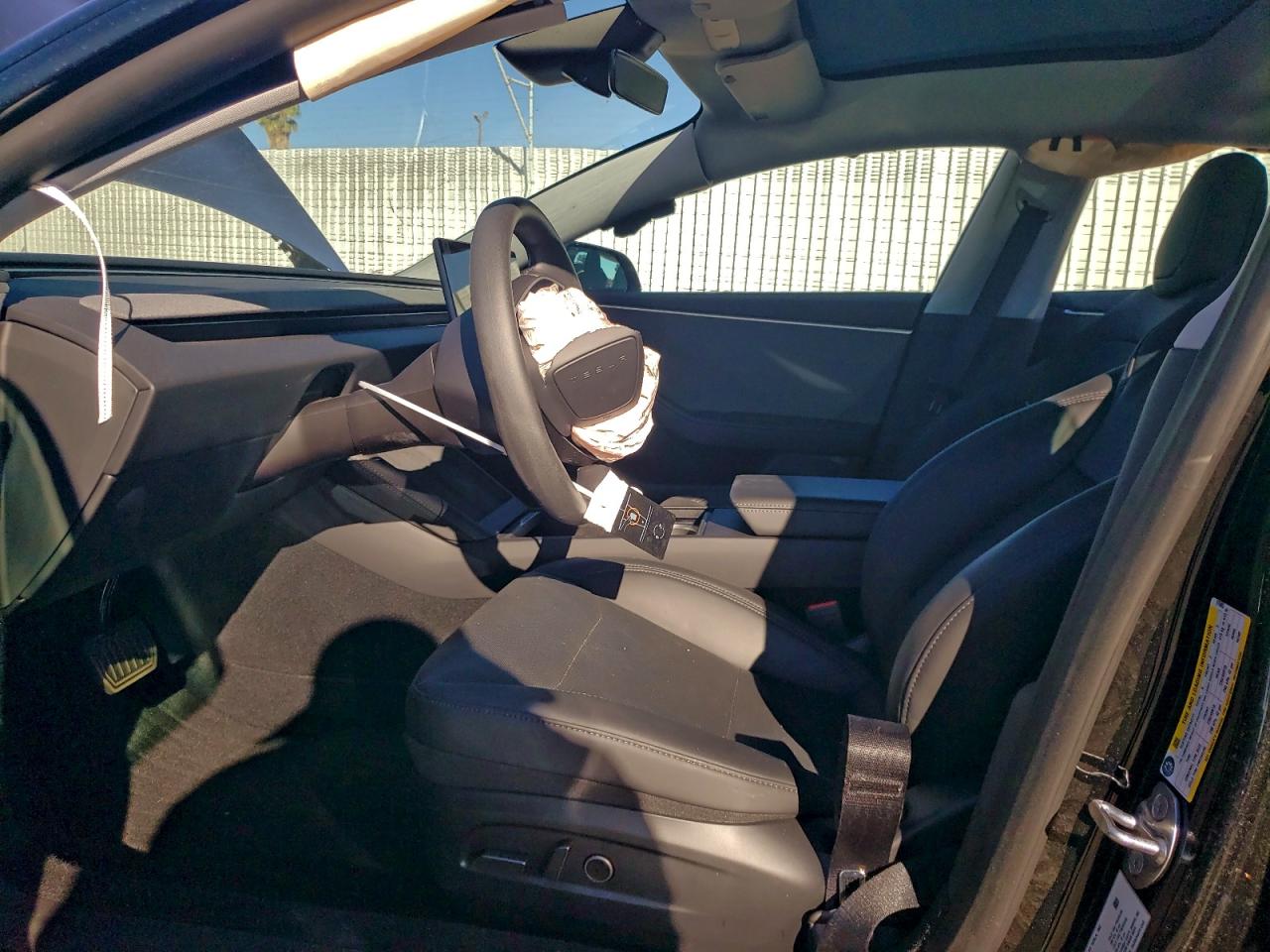Tesla Model 3 Image 13