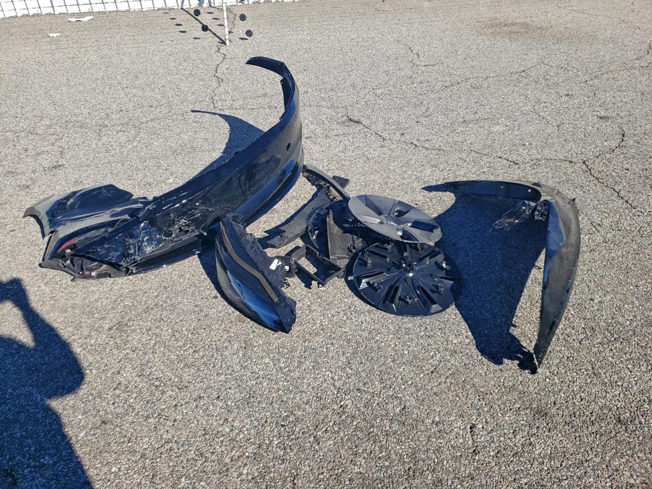 Tesla Model 3 Image 6