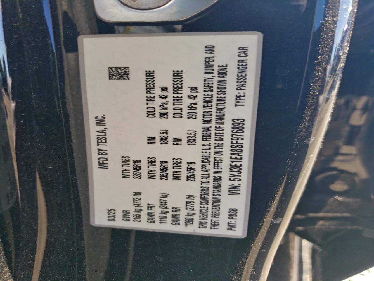 Tesla Model 3 Image 8