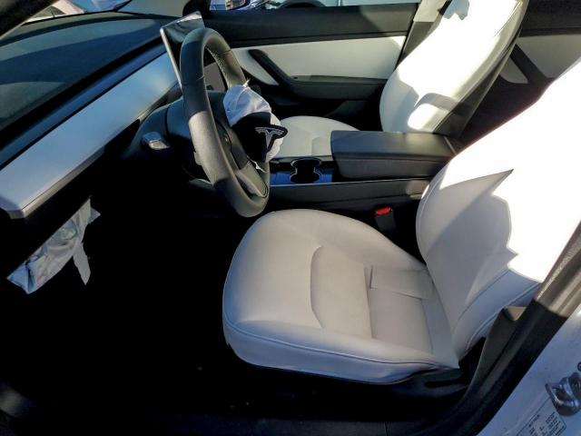 Tesla Model 3 Image 3