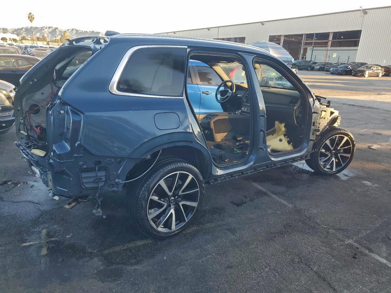 Volvo Xc90 Ultim Ultimate Image 3