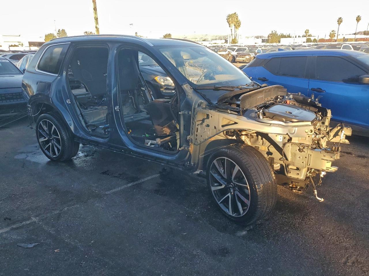 Volvo Xc90 Ultim Ultimate Image 4