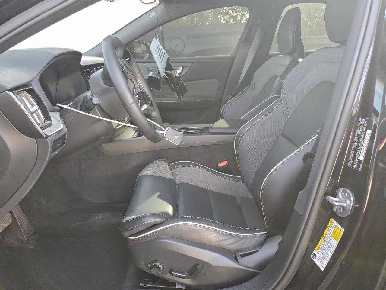 Volvo S60 Plus Plus Image 4