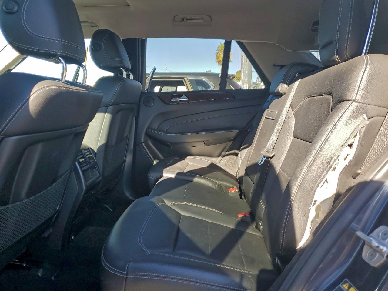 Mercedes-Benz M-Class 350 4matic Image 13