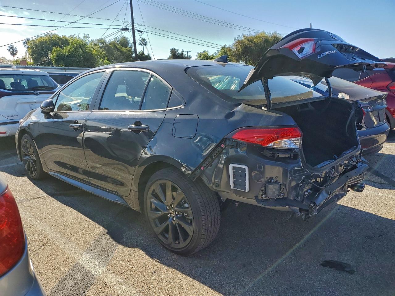 Toyota Corolla Le Image 4